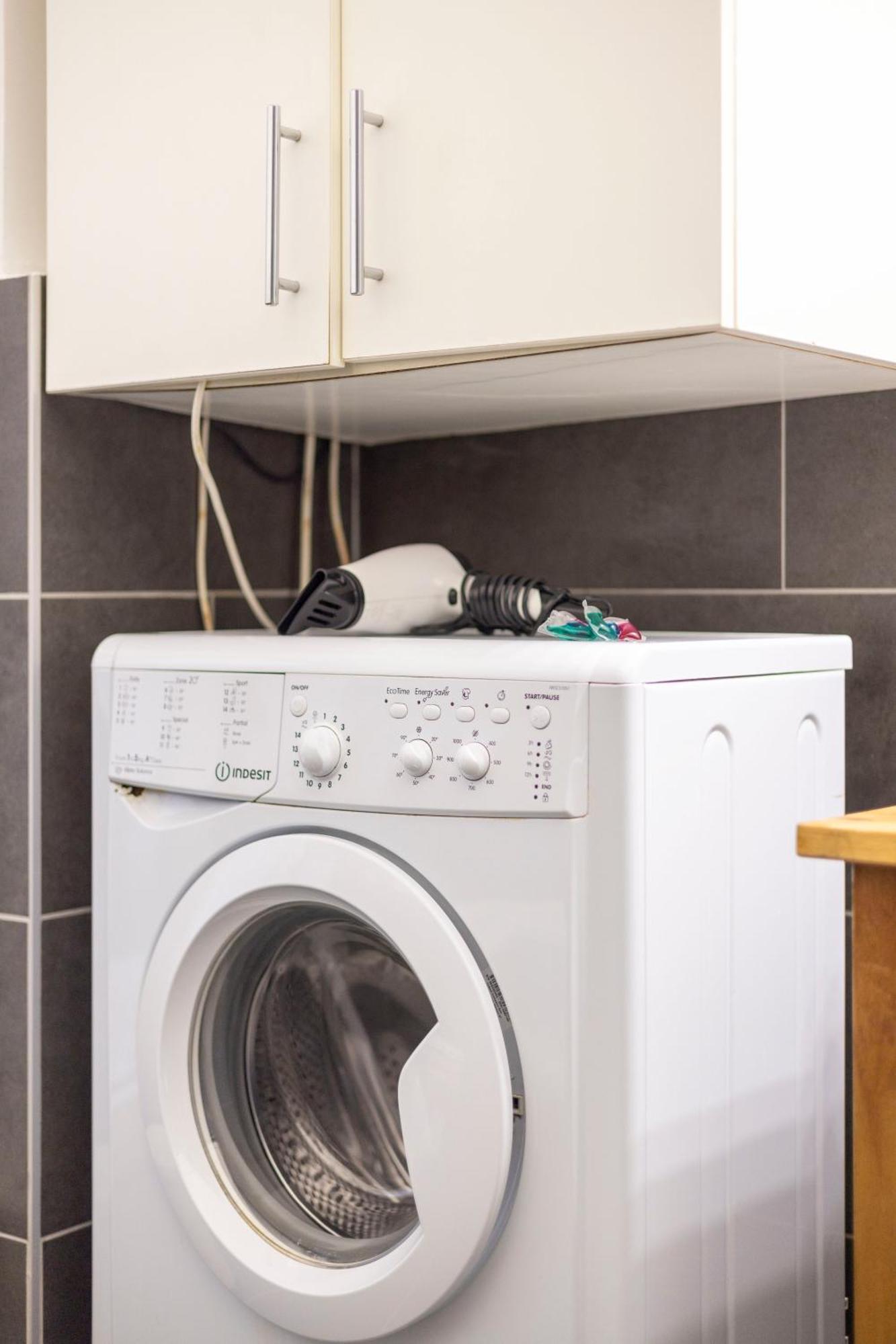 Charming & Cozy Stylish In The Heart Of Apartmán *