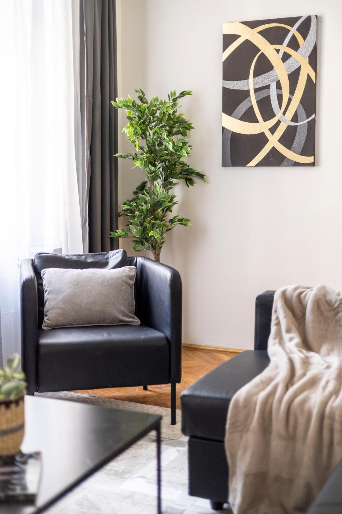Charming & Cozy Stylish In The Heart Of *