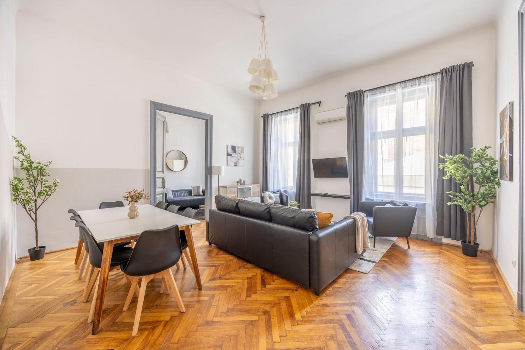 Charming & Cozy Stylish In The Heart Of *