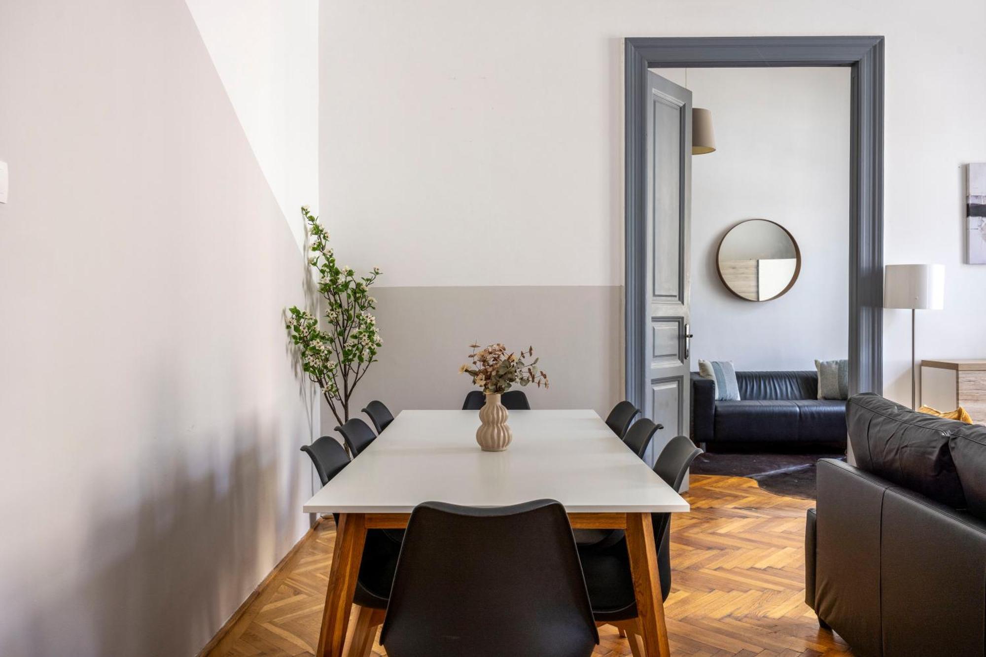 Charming & Cozy Stylish In The Heart Of Apartmán Budapešť